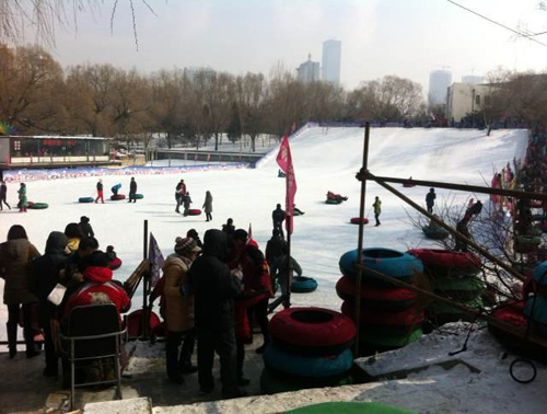 沈陽雪上嘉年華正式開幕，河北迪特加油助威
